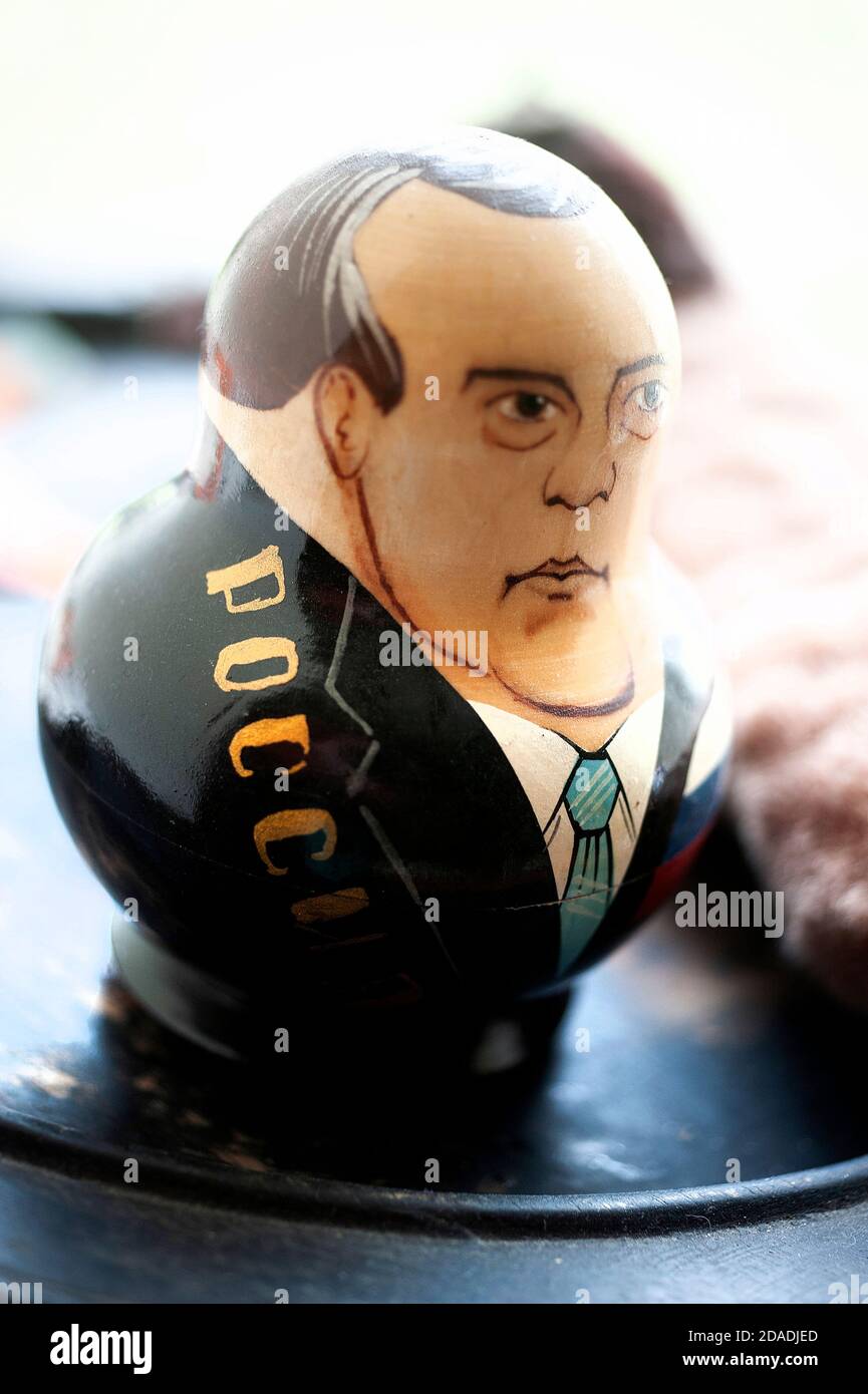 Poupée Souivenir Dmitry Medvedev Matryoshka Banque D'Images