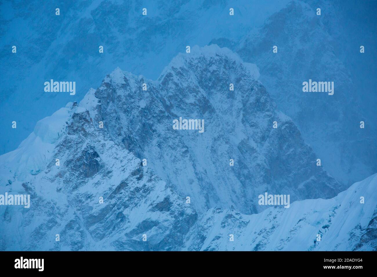 Géographie / Voyage, Népal, Solo Khumbu, Nuptse face sud-ouest, Additional-Rights-Clearance-Info-non-disponible Banque D'Images Géographie / Voyage, Népal, Solo Khumbu, Nuptse face sud-ouest, Additional-Rights-Clearance-Info-non-disponible Banque D'Images