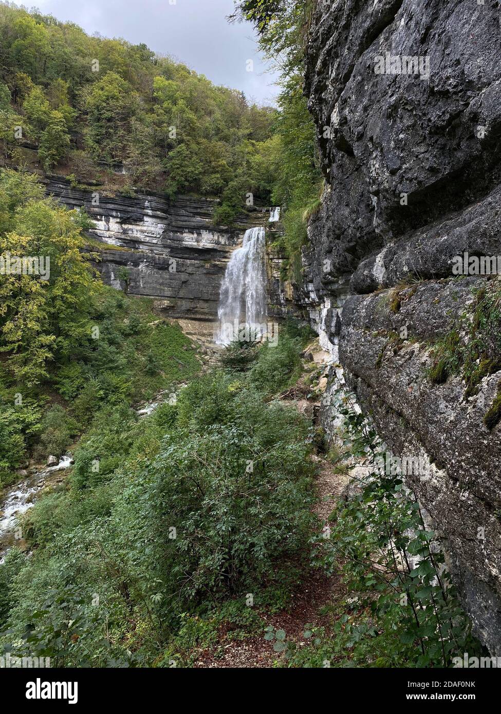 La cascade du Grand Saut est l'une des nombreuses chutes de la Cascade du herisson, france, jura Banque D'Images La cascade du Grand Saut est l'une des nombreuses chutes de la Cascade du herisson, france, jura Banque D'Images