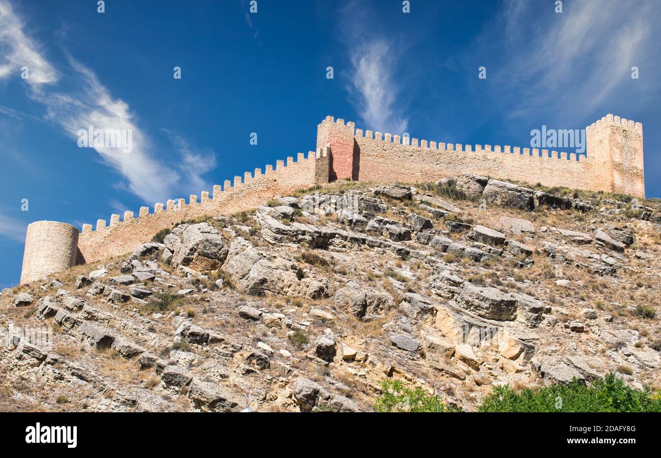 Ruines et vestiges des murs médiévaux d'Albarracin, Teruel Banque D'Images