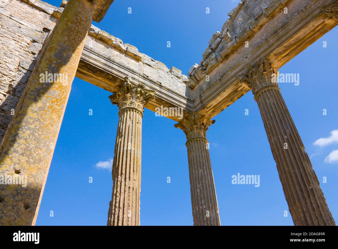 Capitole sur les ruines de Thugga, site classé au patrimoine mondial de l'UNESCO, Tunisie Banque D'Images
