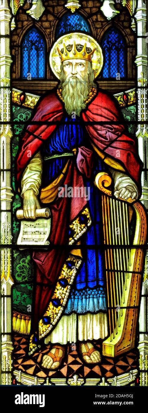 Roi David, avec Harp, vitrail, fenêtre, par A. L. Moore 1910, Brinton Church, Norfolk, Angleterre, Royaume-Uni Banque D'Images