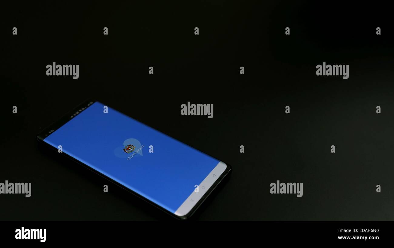 Interface de l'application MySejahtera. MySejahtera est une application mise au point par le gouvernement de la Malaisie pour aider à gérer les épidémies de COVID-19 Banque D'Images