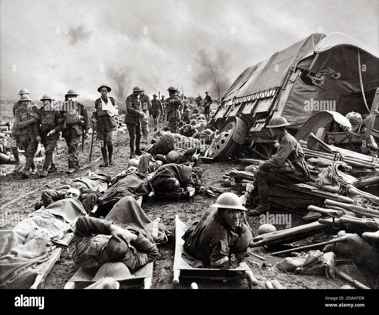 Bataille de Menin Road. Australien blessé sur la route Menin, près de Birr Cross Road, le 20 septembre 1917 Banque D'Images