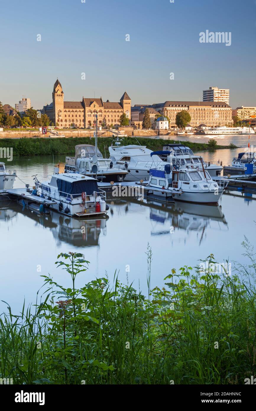 Géographie / Voyage, Allemagne, Rhénanie-Palatinat, Koblenz, vue sur le Rhin vers Konrad-Adenauer-, Additional-Rights-Clearance-Info-non-disponible Banque D'Images
