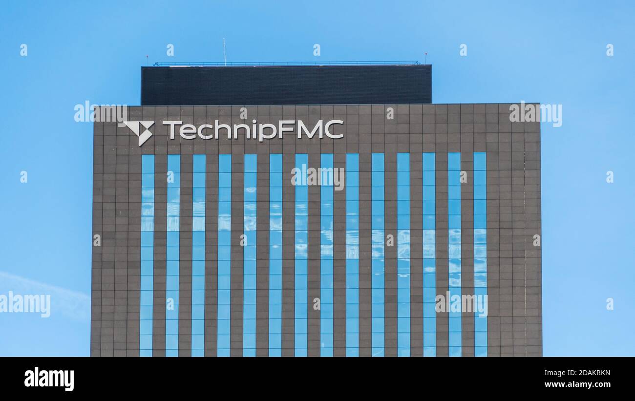 2020: Vue extérieure de la tour abritant le siège social français de la société industrielle britannique TechnipFMC, située à Paris la Défense Banque D'Images