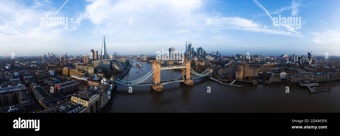 Superbe vue aérienne de Londres au lever du soleil Banque D'Images