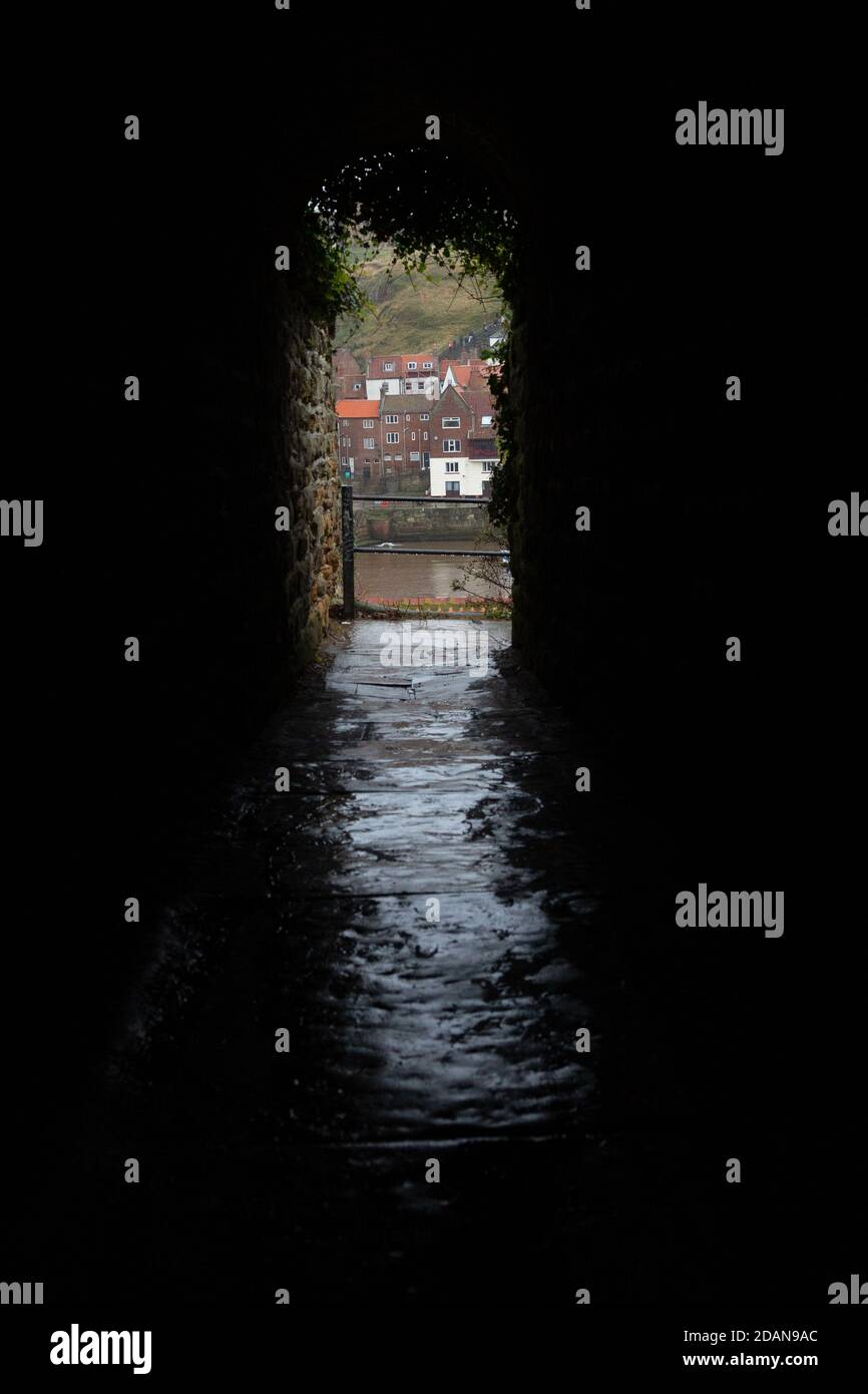 Tunnel hurlant (tunnel Dracula) Whitby, North Yorkshire, Royaume-Uni Banque D'Images
