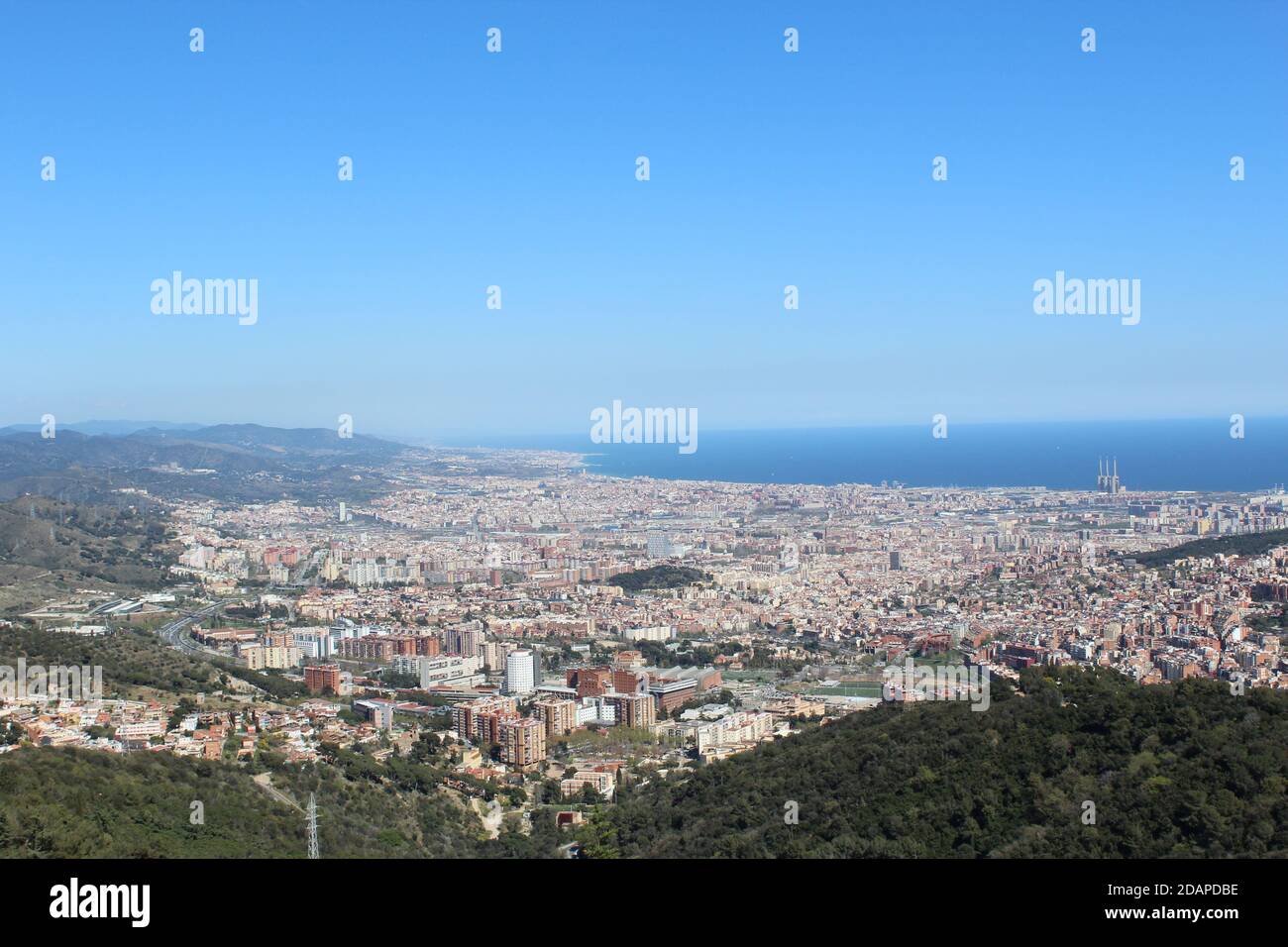 Vue sur Barcelone depuis le mont Tibidabo Banque D'Images