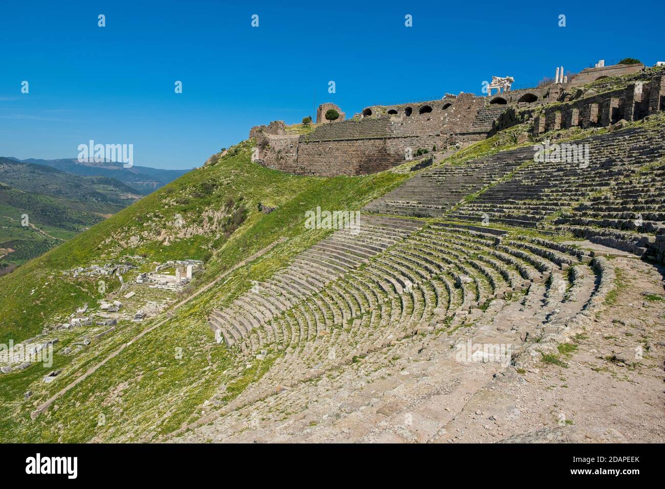 Amphithéâtre romain (amphithéâtre) dans les ruines de l'ancienne ville de Pergame (Pergame), Turquie. Banque D'Images