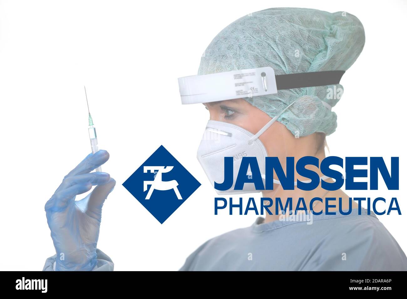 Image symbole vaccin Corona de JANSSEN PHARMACEUTICA, femme avec seringue, crise corona, Bade-Wurtemberg, Allemagne Banque D'Images