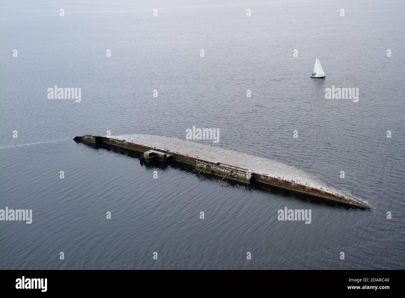 Bateau à sucre de naufrage en mer sur la rivière Clyde vue De Greenock Ecosse Banque D'Images