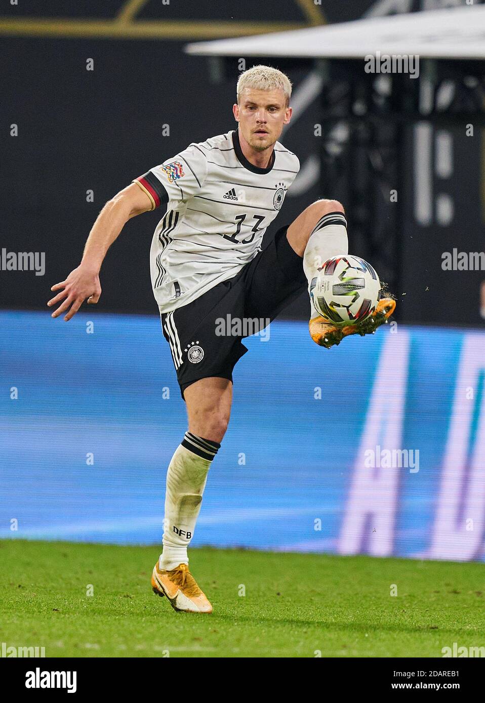 Leipzig, Allemagne. 14 novembre 2020. Philipp MAX, DFB 13 dans le match ALLEMAGNE - UKRAINE Ligue des Nations de l'UEFA, équipe nationale allemande de football, DFB , saison 2020/2021 à Leipzig, Allemagne, 14 novembre 2020 © Peter Schatz / Alay Live News important: Les règlements DFB interdisent toute utilisation de photographies comme séquences d'images et/ou quasi-vidéo. Credit: Peter Schatz/Alay Live News Banque D'Images