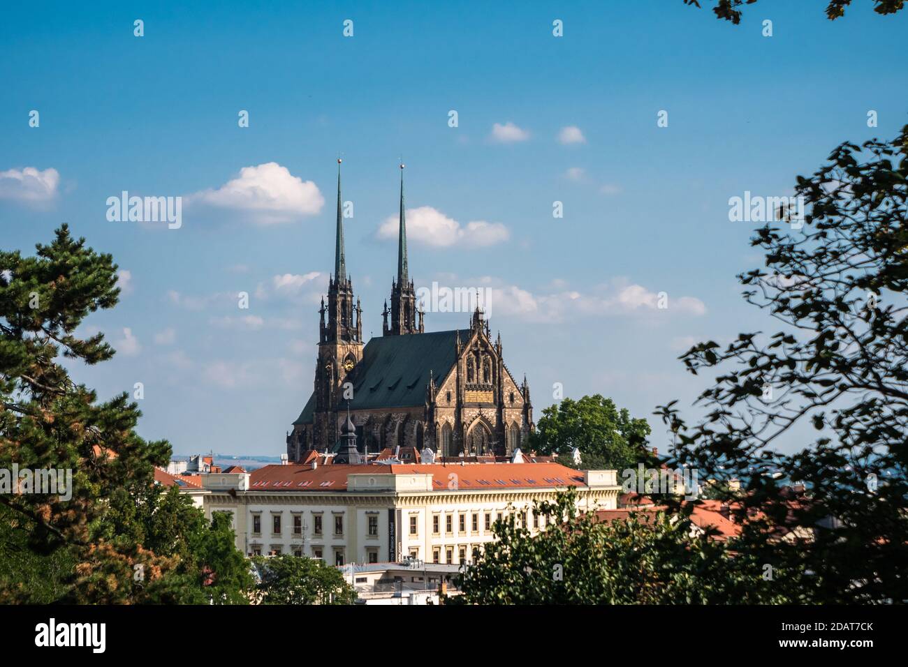 Cathédrale Saint-Pierre-et-Paul ou Katedrala Svateho Petra un Pavla à Brno, Moravie, République Tchèque dans le style de renaissance gothique Banque D'Images