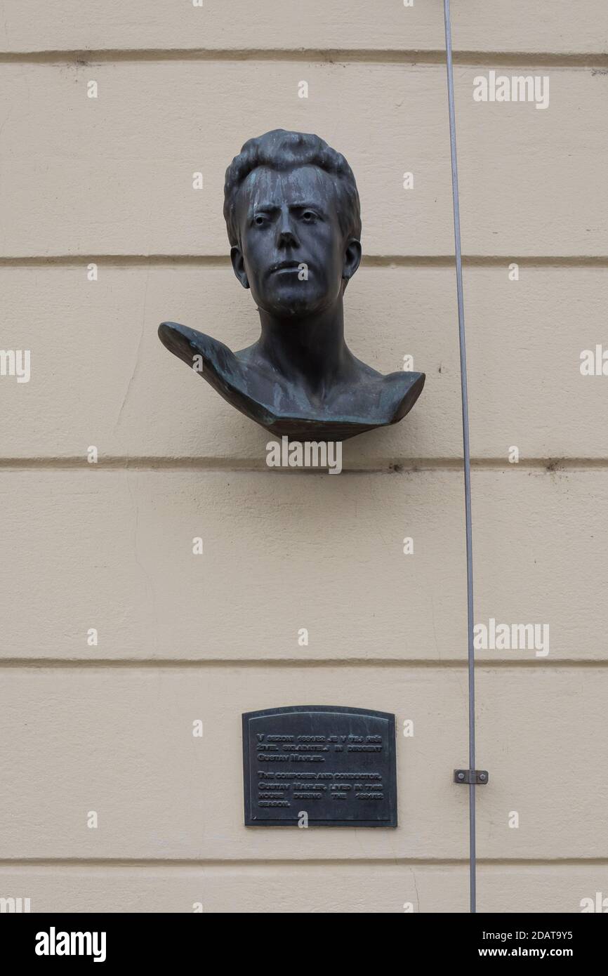 Le buste du compositeur autrichien Gustav Mahler dans une maison qu'il séjourna à Ljubljana, en Slovénie Banque D'Images