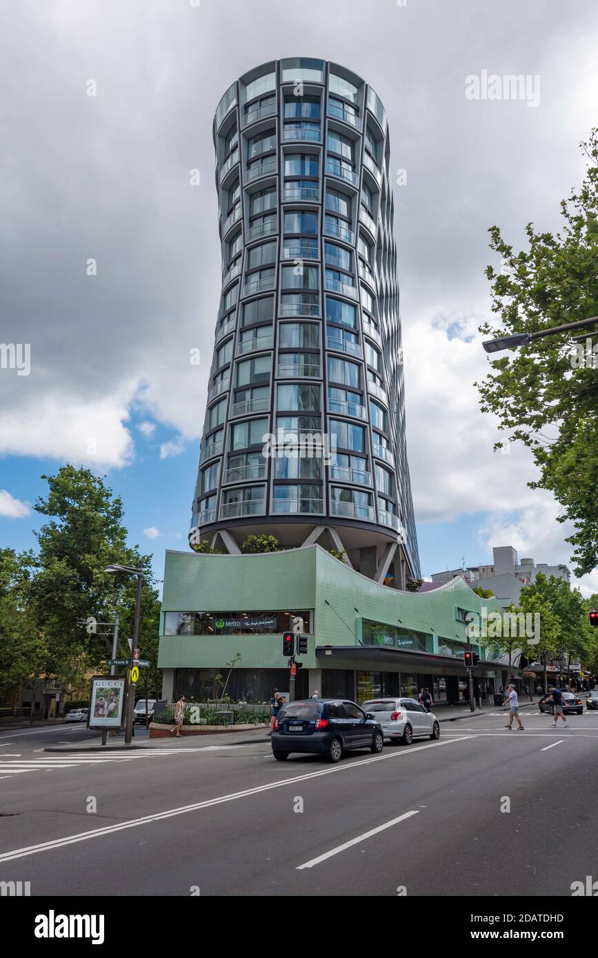 Les Durbach Block Jaggers ont conçu la tour résidentielle d'Omnia sur Darlinghurst La route de Kings Cross est une refonte en forme de sablier de Le vieux Crest Hotel Banque D'Images