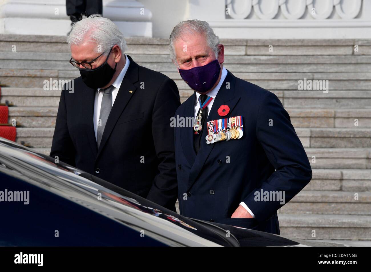 Berlin, Allemagne. 15 novembre 2020. Le président fédéral Frank-Walter Steinmeier et Charles, prince de Galles, à la réception du président fédéral allemand au palais de Bellevue le 15 novembre 2020 à Berlin, Allemagne crédit: Geisler-Fotopress GmbH/Alay Live News Banque D'Images