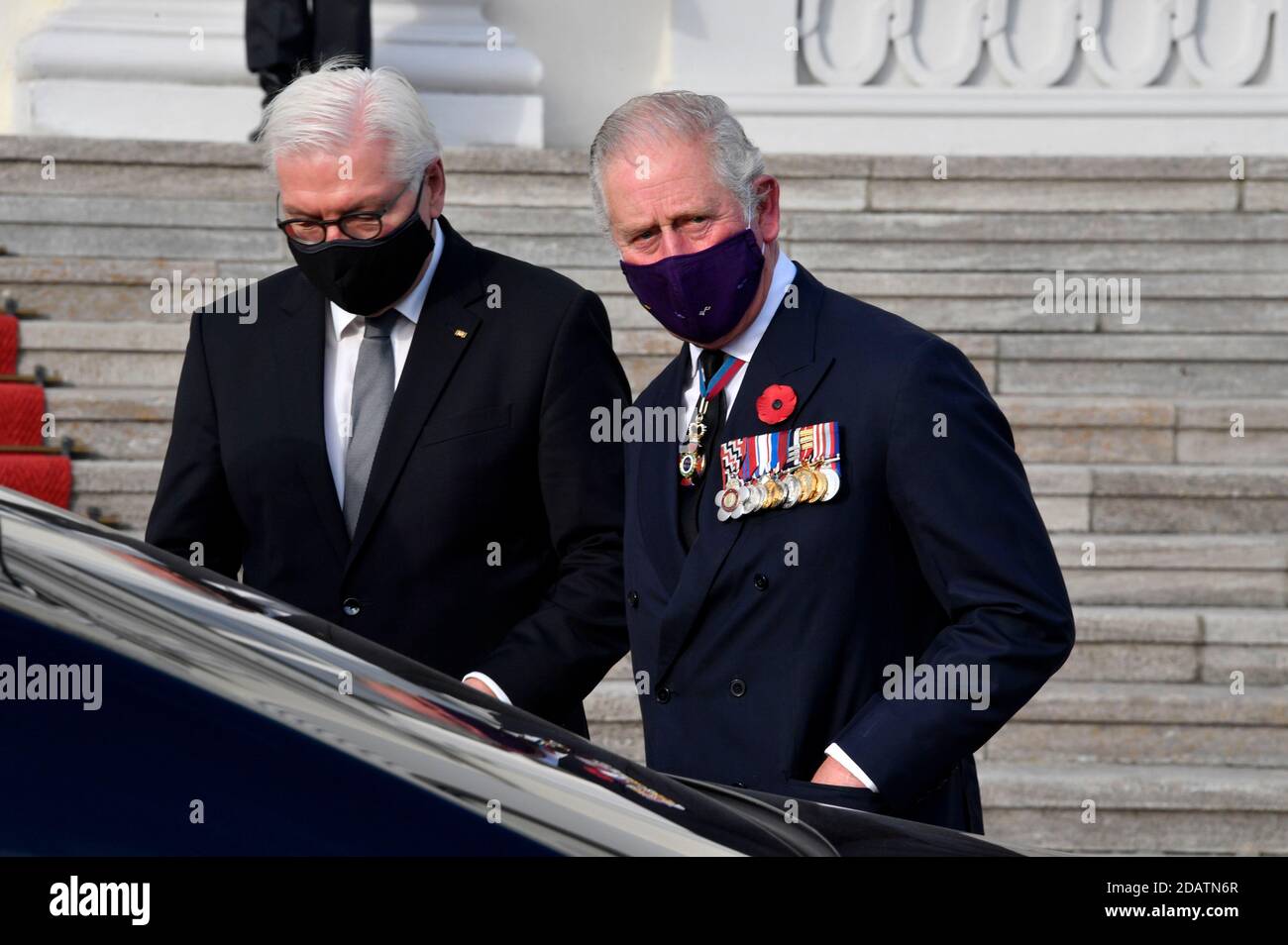 Berlin, Allemagne. 15 novembre 2020. Le président fédéral Frank-Walter Steinmeier et Charles, prince de Galles, à la réception du président fédéral allemand au palais de Bellevue le 15 novembre 2020 à Berlin, Allemagne crédit: Geisler-Fotopress GmbH/Alay Live News Banque D'Images