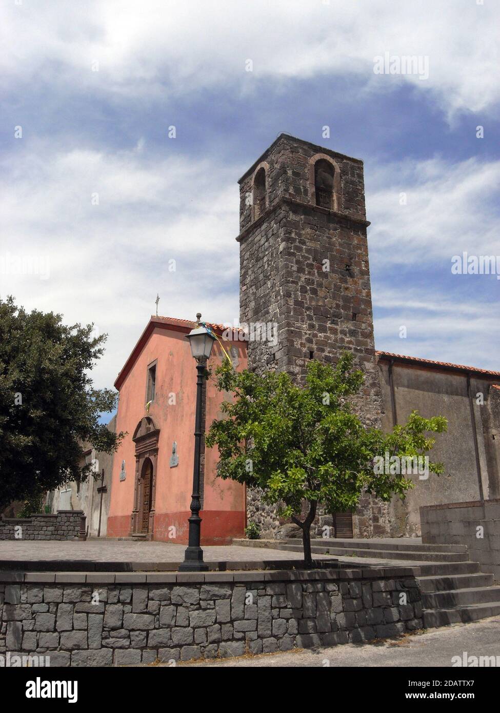 Sindia, Sardaigne, Italie. Église San Giorgio Banque D'Images