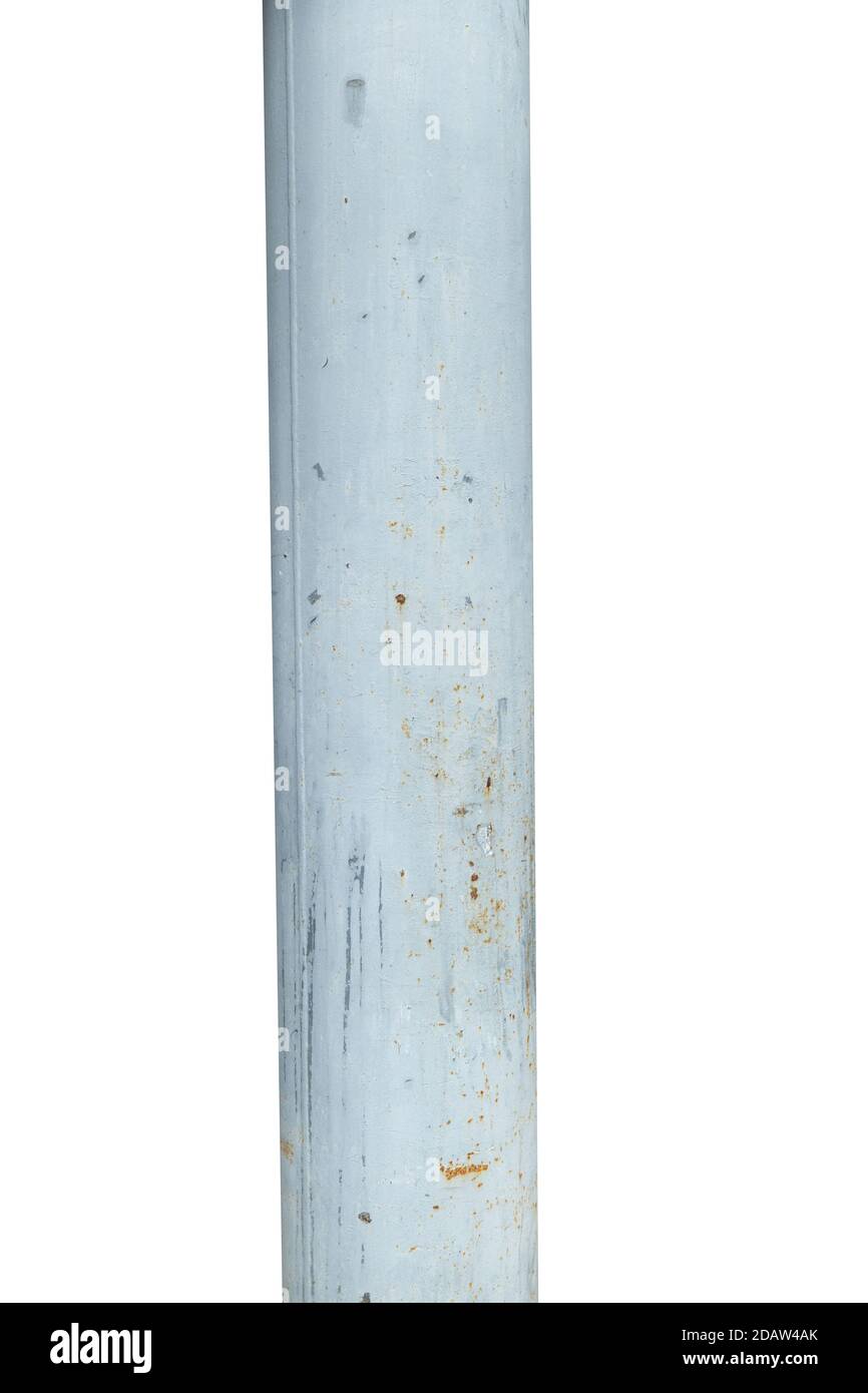 ancien tuyau en métal avec peinture blanche isolé sur fond blanc Banque D'Images