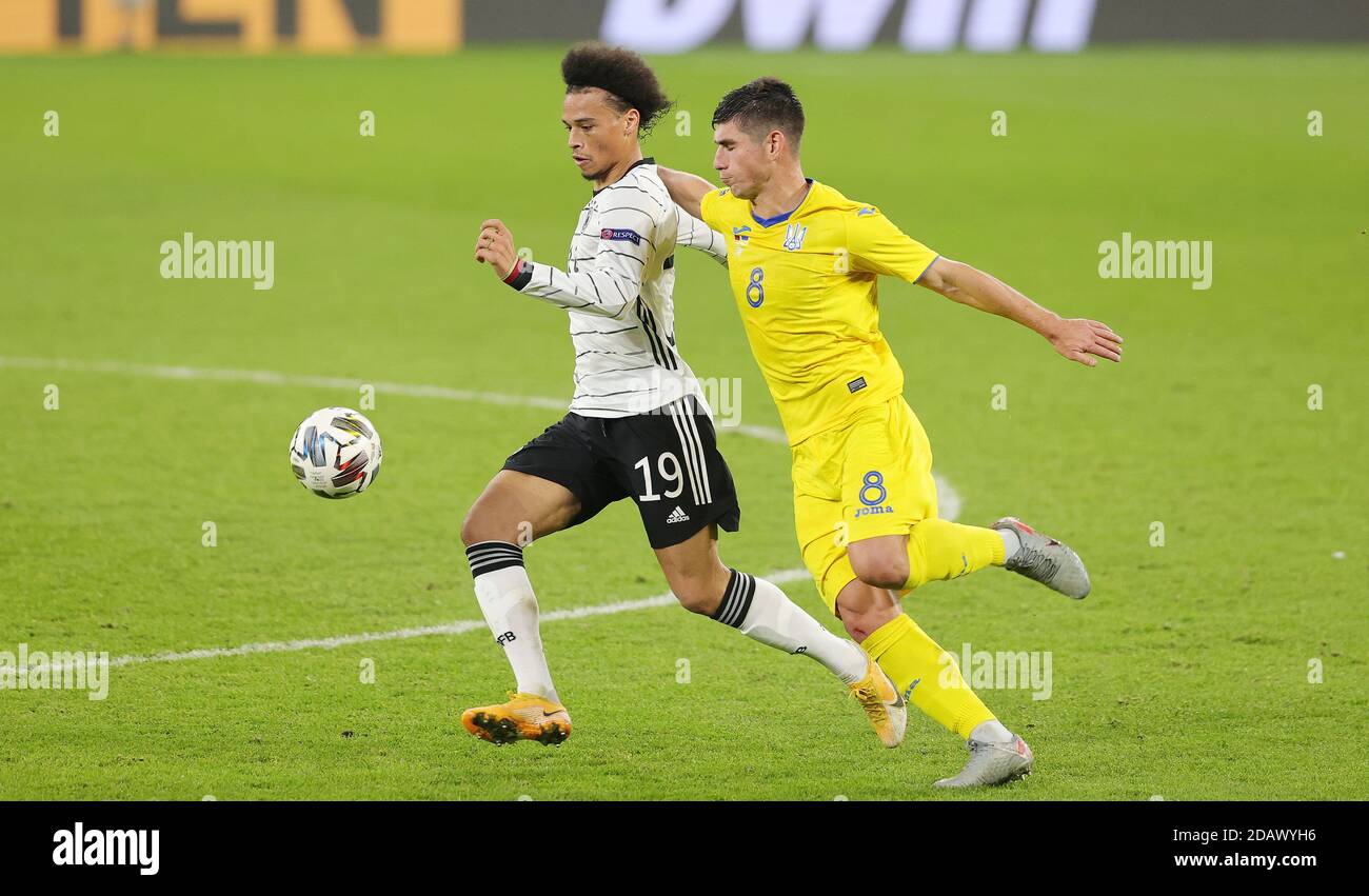 Leroy Sane d'Allemagne et Ruslan Malinovskiy d'Uktaine pendant la Ligue des Nations de l'UEFA, qualifiant le match de football entre l'Allemagne et Uktaine le 14 novembre 2020 à Red Bull Arena à Leipzig, Allemagne - photo Ralf Ibing / firo Sportphoto / DPPI / LM Banque D'Images