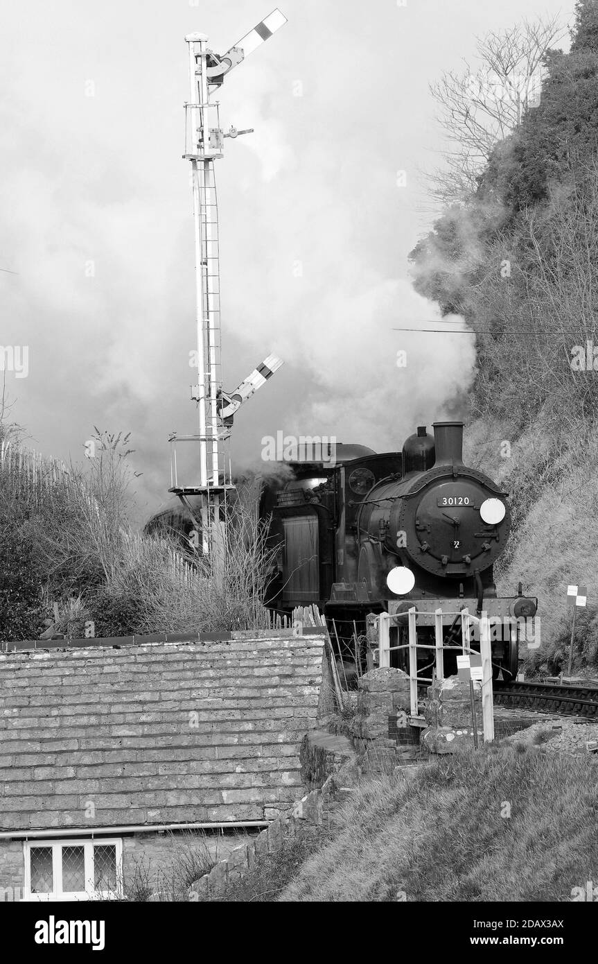 '30120' et 'Manston' en double direction du château de Corfe. Banque D'Images '30120' et 'Manston' en double direction du château de Corfe. Banque D'Images