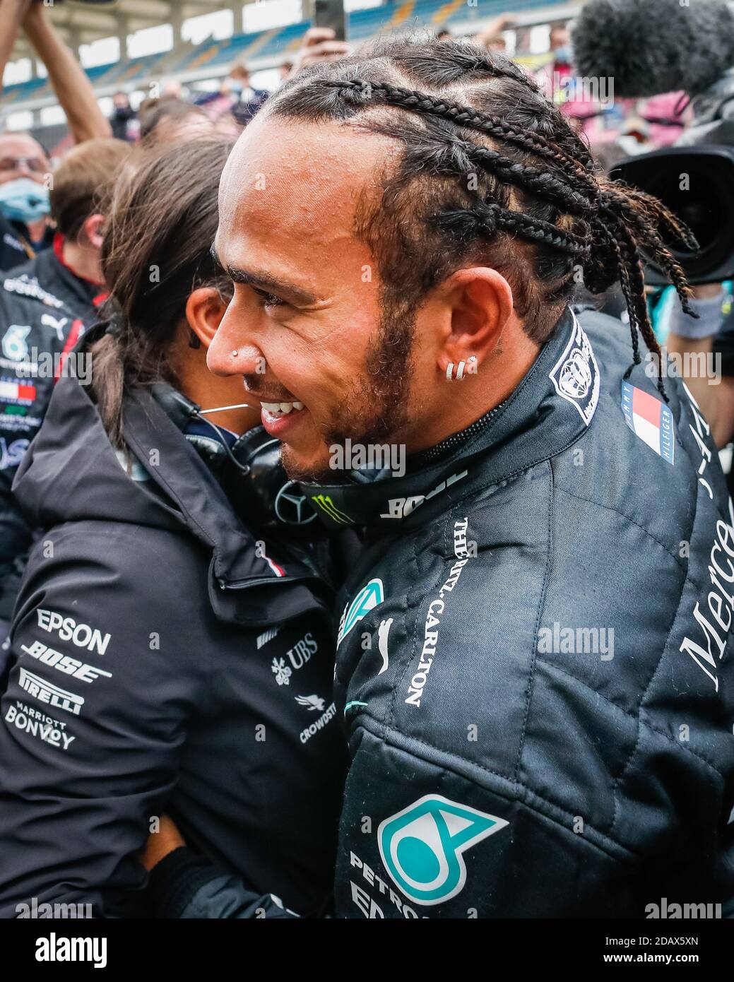 Tuzla près d'Istanbul, Turquie. 15 novembre 2020. HAMILTON Lewis (gbr), Mercedes AMG F1 GP W11 Hybrid EQ Power+, portrait dans le parc ferme gagnant la course et son septième titre de champion du monde lors du Grand Prix turc DHL 2020 de Formule 1, du 13 au 15 novembre 2020 sur le Parc Intercity Istanbul, à Tuzla, près d'Istanbul, Turquie - photo Antonin Vincent / DPPI / LM crédit: Gruppo Editoriale LiveMedia / Alay Live News Banque D'Images