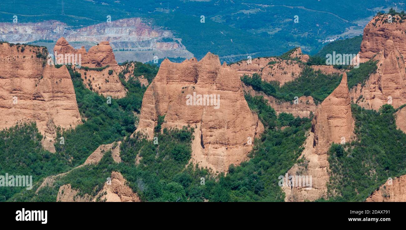 Las Medulas, anciennes mines d'or romaines à Leon, Castilla y Leon. Espagne. Photographie panoramique Banque D'Images