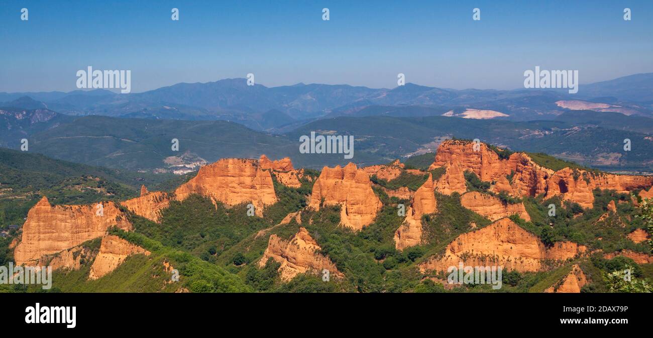 Las Medulas, anciennes mines d'or romaines à Leon, Castilla y Leon. Espagne. Photographie panoramique Banque D'Images