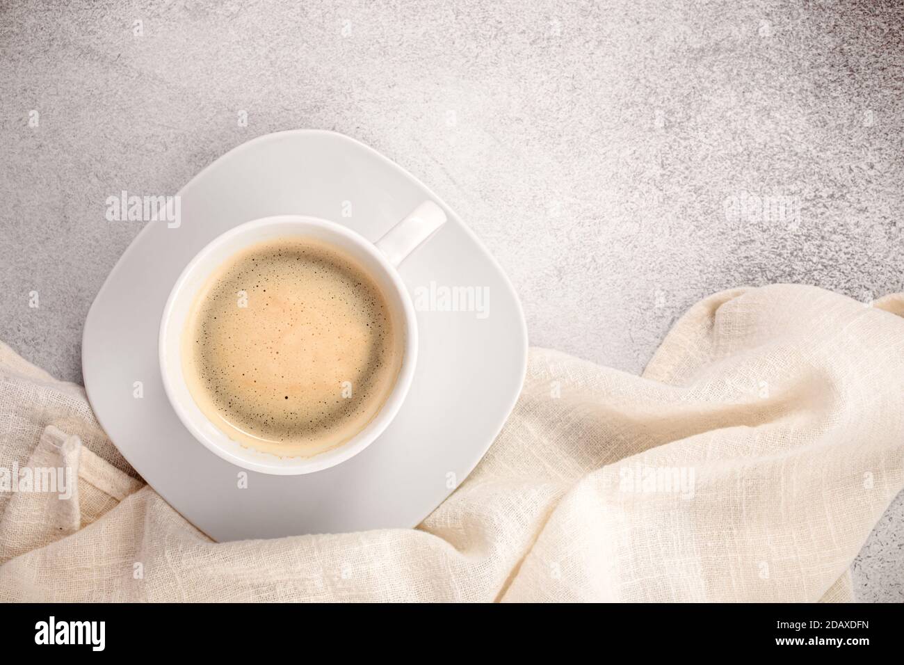Tasse à café avec nappe au-dessus Banque D'Images