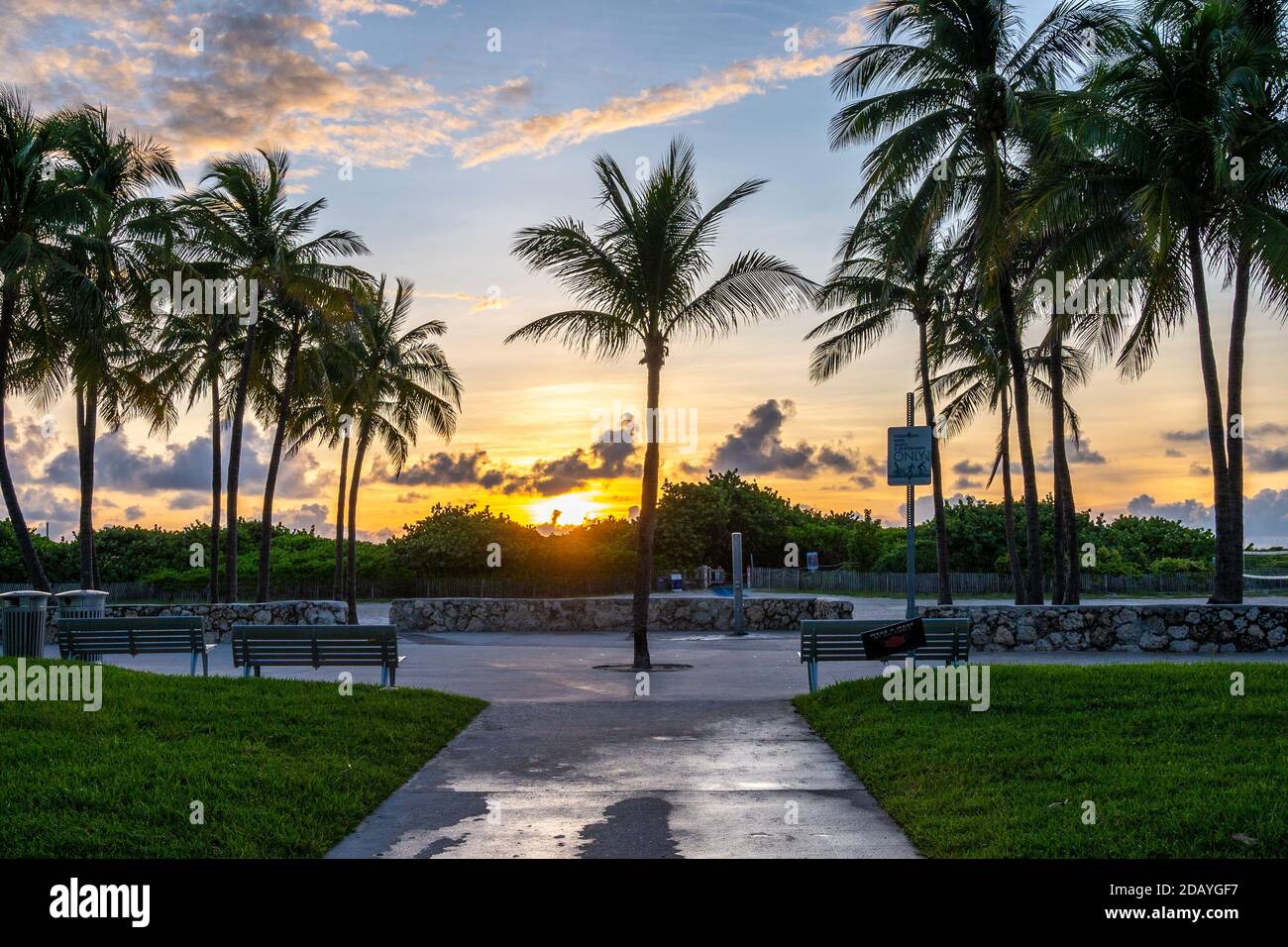 Lever du soleil à Miami South Beach, Floride Banque D'Images