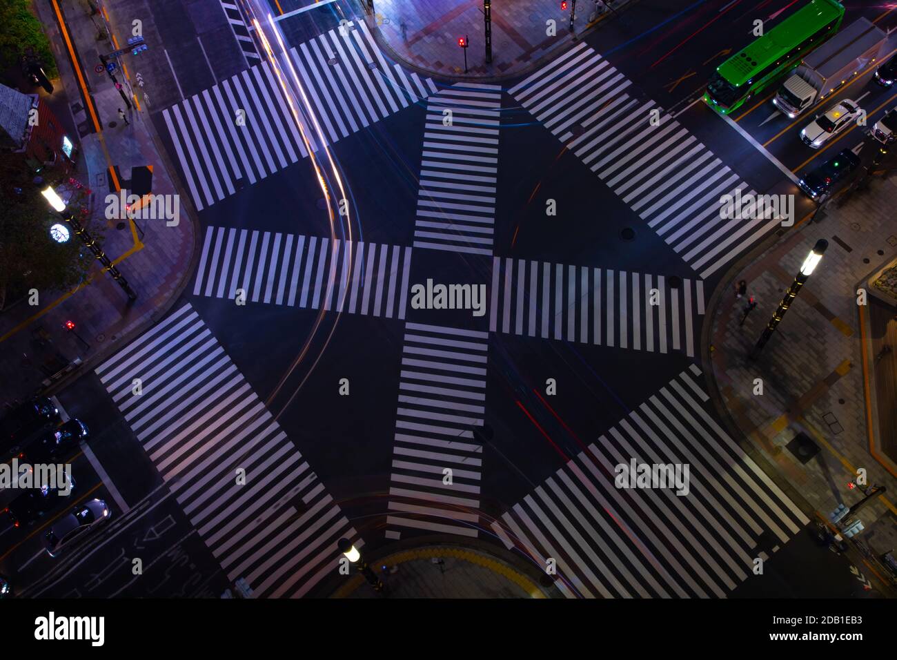 Une nuit Sukiyabashi croisant à Ginza grand angle Banque D'Images