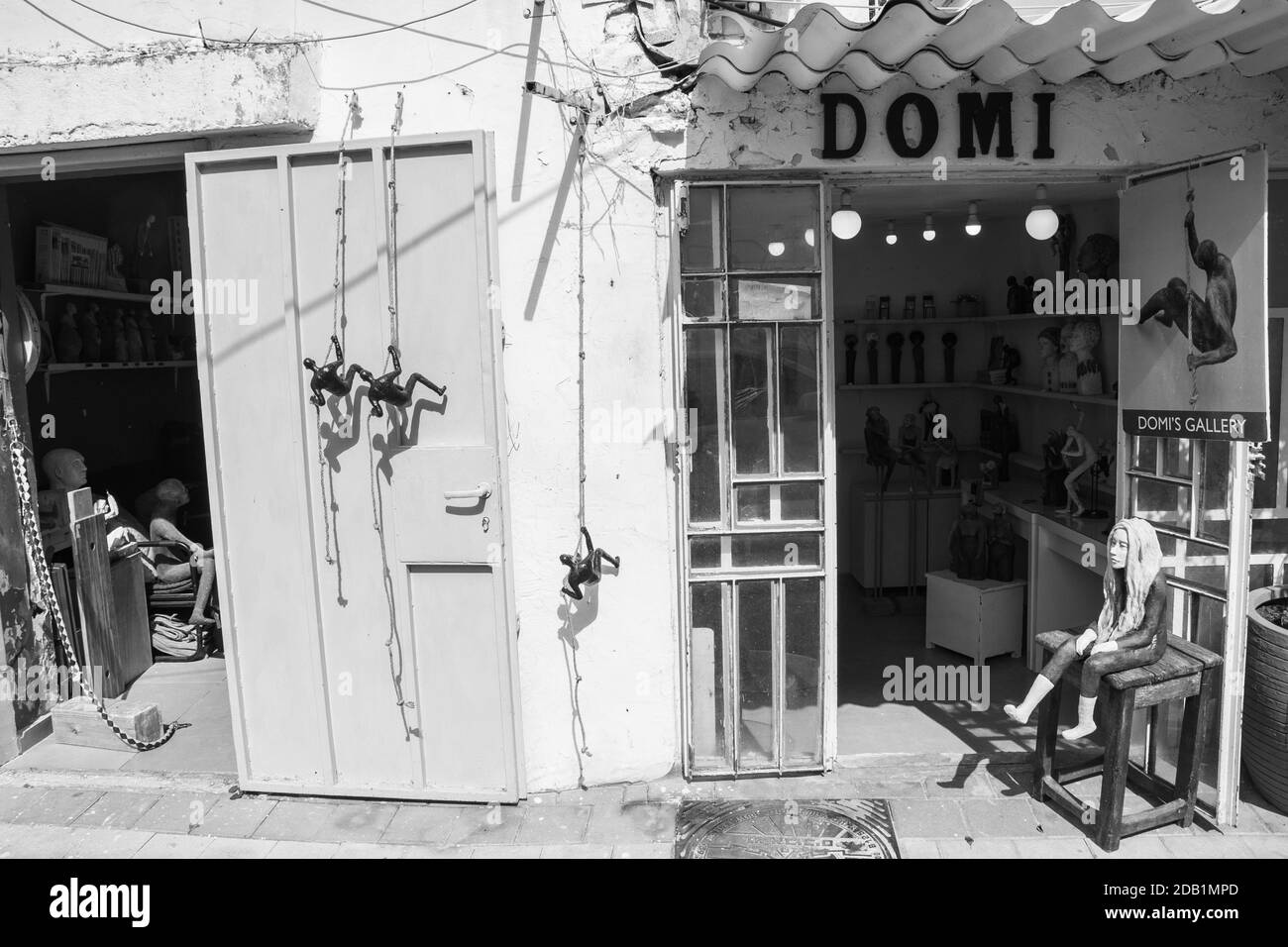 TEL AVIV, ISRAËL - 7 MARS 2019: Galerie Domi à Neve Tzedek, quartier historique riche en galeries d'art, ateliers artisanaux, boutiques de design. Banque D'Images