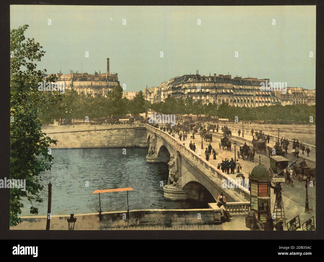 Pont Alma, Paris, France sur la Seine. Banque D'Images