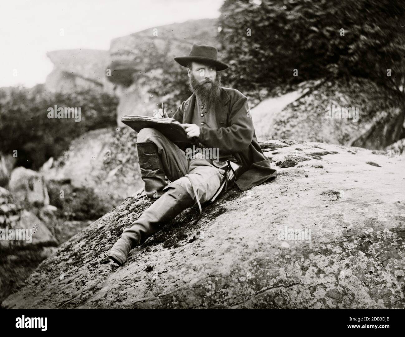 Gettysburg, Pennsylvanie. Alfred R. Waud, artiste de Harper's Weekly, esquissant sur le champ de bataille. Banque D'Images