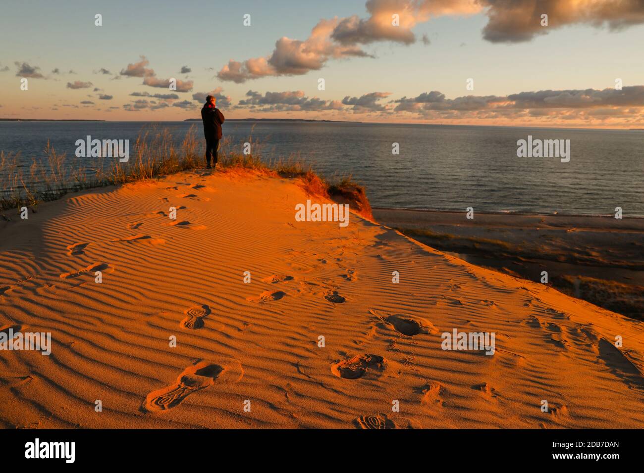 Lone ranker at Sleeping Bear Dunes NationalÃ‚Lakeshore, Empire, Michigan, Etats-Unis Banque D'Images