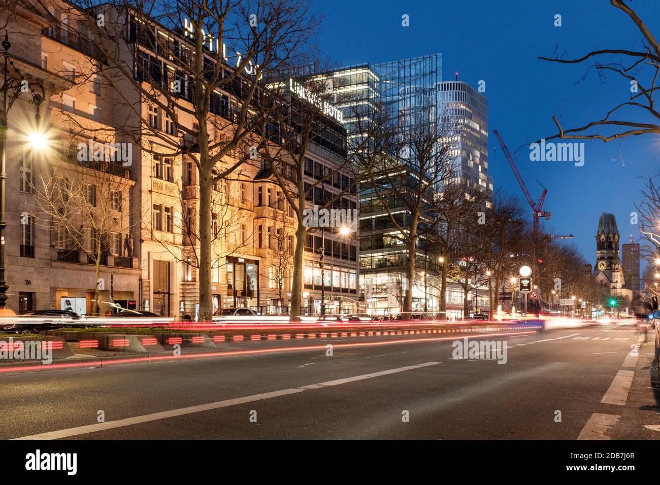 Kurfürstendamm la nuit, Berlin, Allemagne Banque D'Images