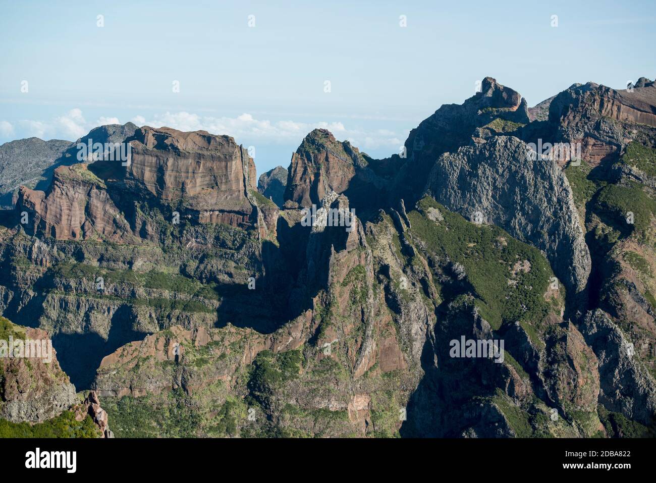 Le paysage et les montagnes du parc national de Madère dans le centre de Madère sur l'île de Madère du Portugal. Portugal, Madère, avril 2018 Banque D'Images