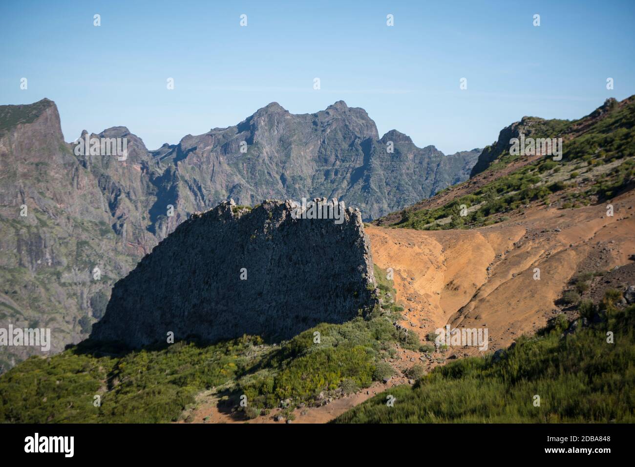 Le paysage et les montagnes du parc national de Madère dans le centre de Madère sur l'île de Madère du Portugal. Portugal, Madère, avril 2018 Banque D'Images