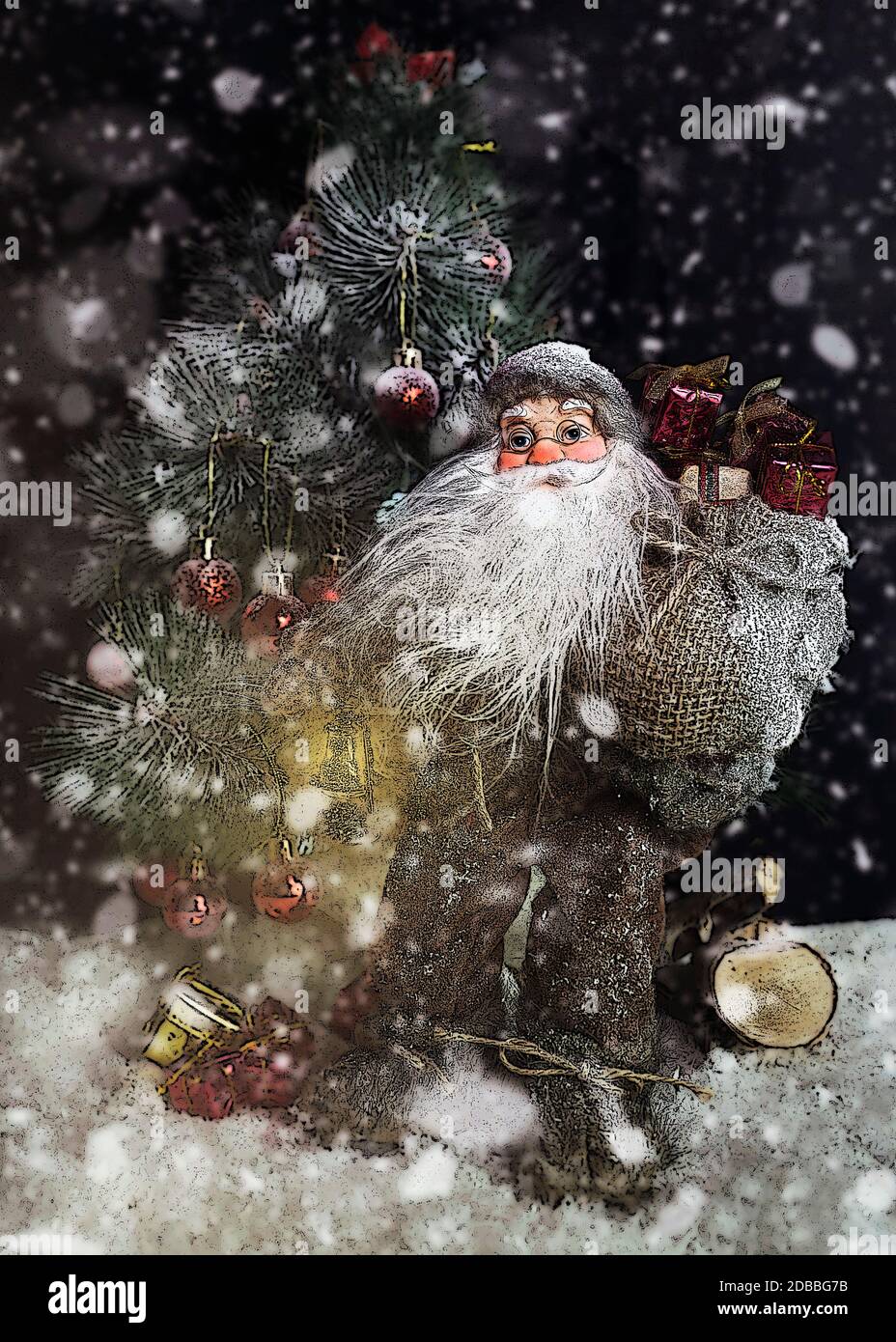 Le Père Noël en plein air à côté d'arbre de Noël dans la neige transportant des cadeaux aux enfants. Joyeux Noël & Nouvel An concept Banque D'Images