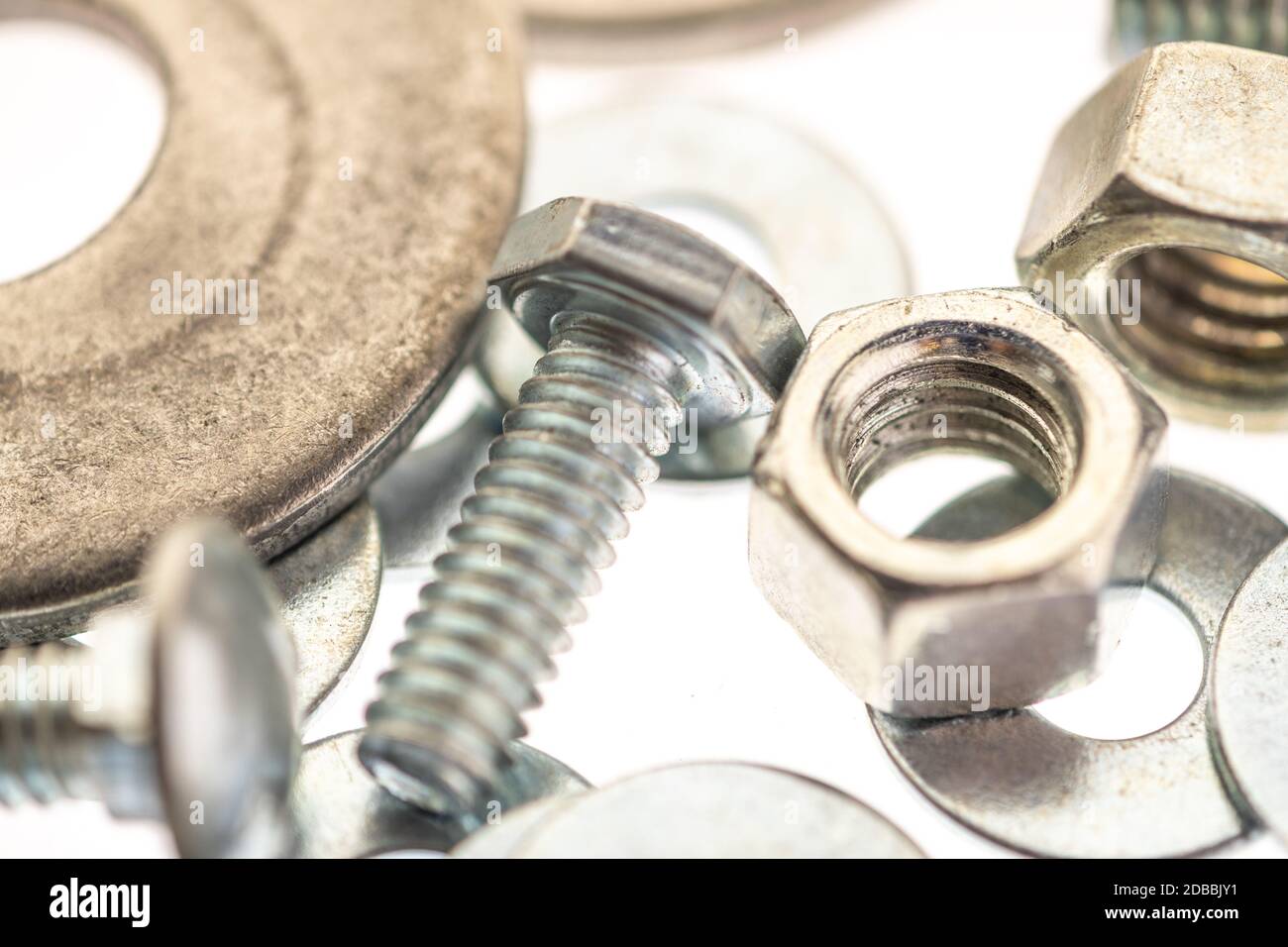 vis en tôle et en acier inoxydable avec écrous hexagonaux Banque D'Images