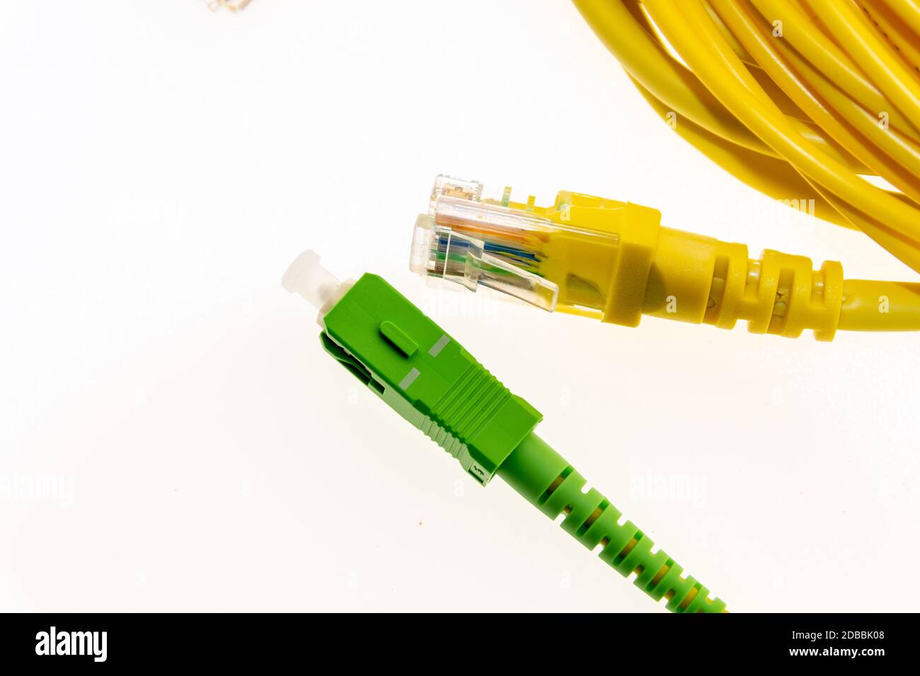 Conducteurs à fibres optiques et multipaires pour l'extension Banque D'Images