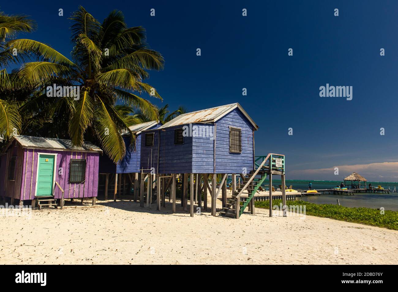 maisons colorées à caye caulker belize Banque D'Images