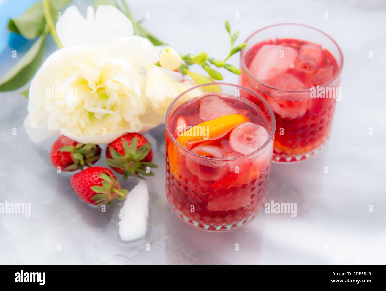 Fraises au printemps Banque D'Images