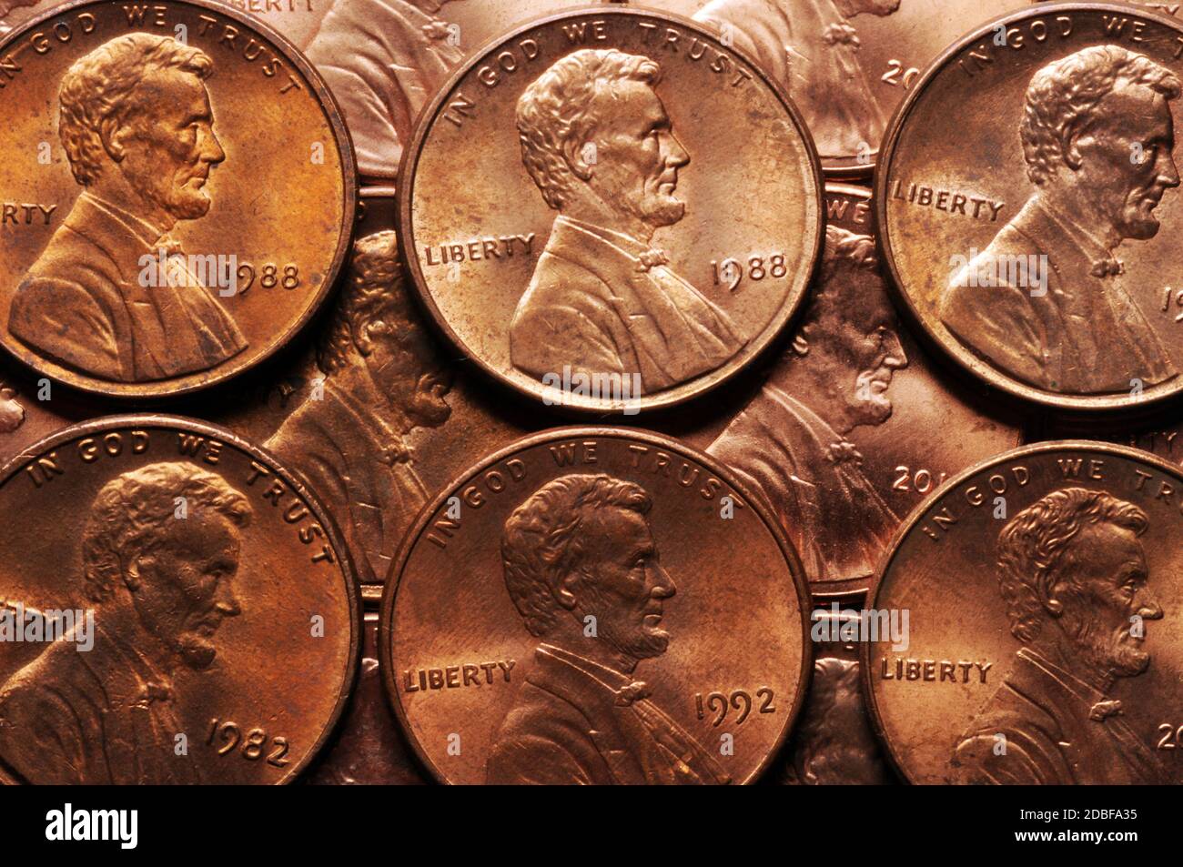 Gros plan sur American cents avec le portrait d'Abraham Lincoln Banque D'Images