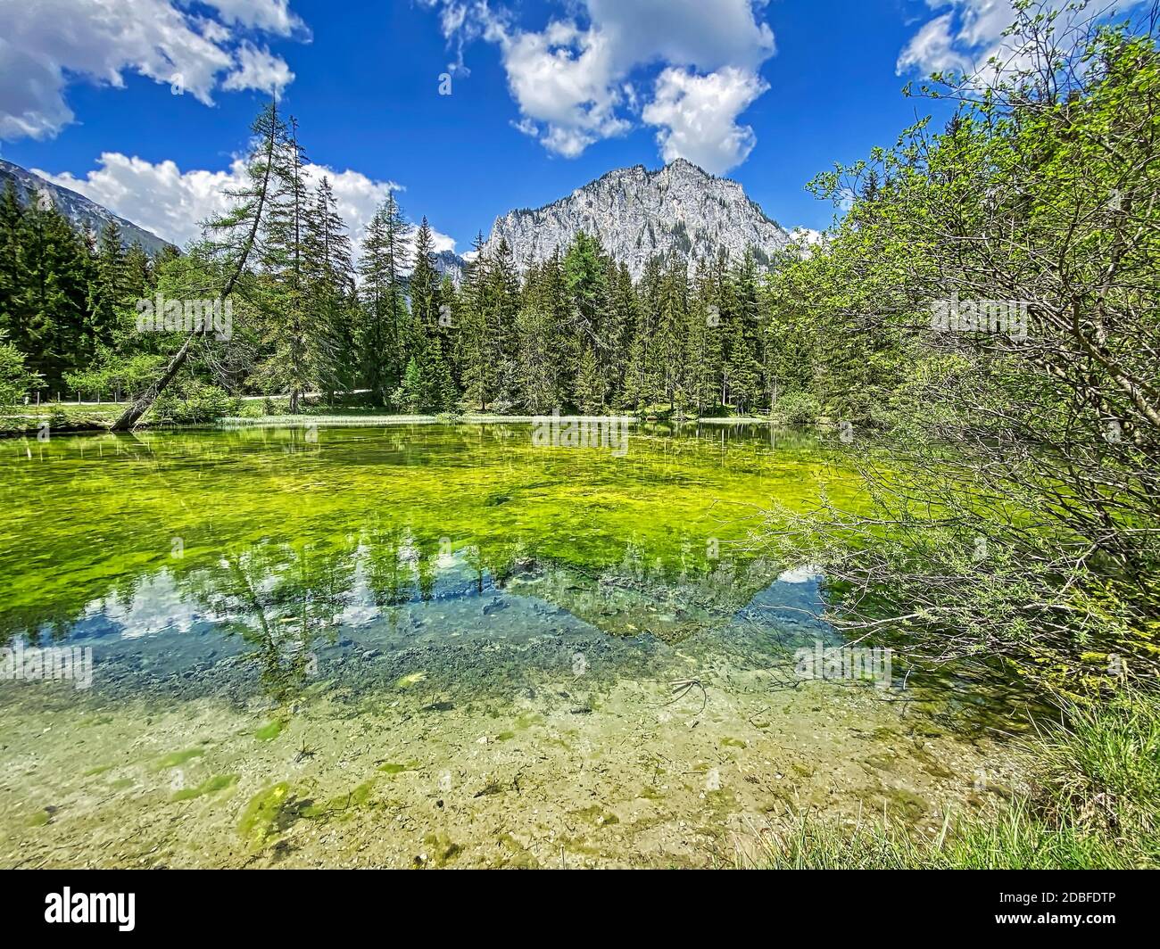 Green Lake Austria, lac temporaire avec eau de fonte en Autriche Banque D'Images