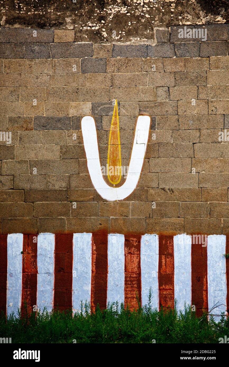 Symbole Vishnu sur le mur du temple hindou. Inde Banque D'Images