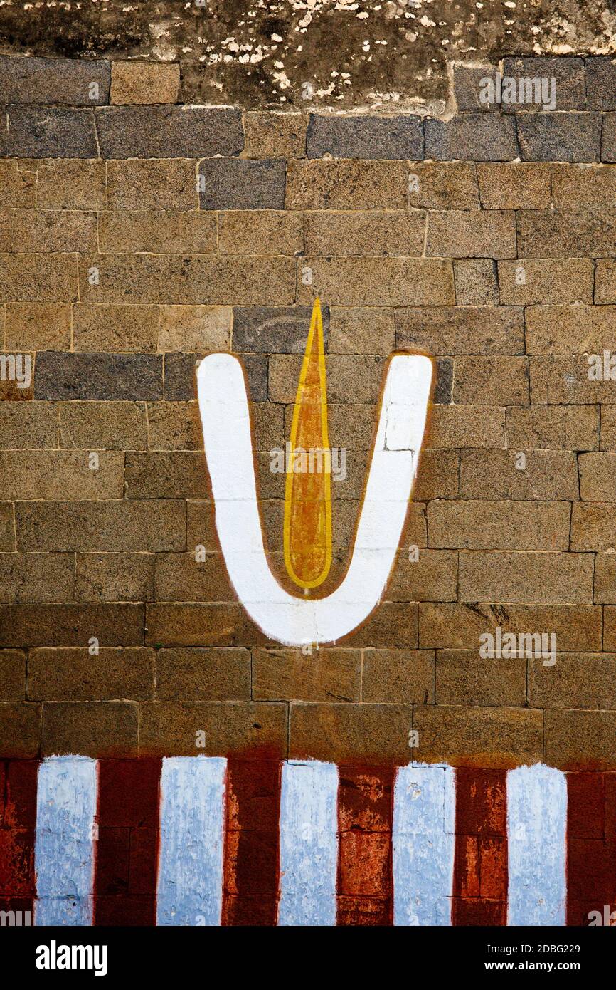 Symbole Vishnu sur le mur du temple hindou. Inde Banque D'Images