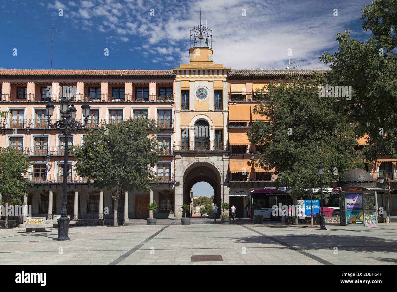 Tolède, Espagne - 20 août 2020 : place Zocodover à Tolède, Espagne. Banque D'Images