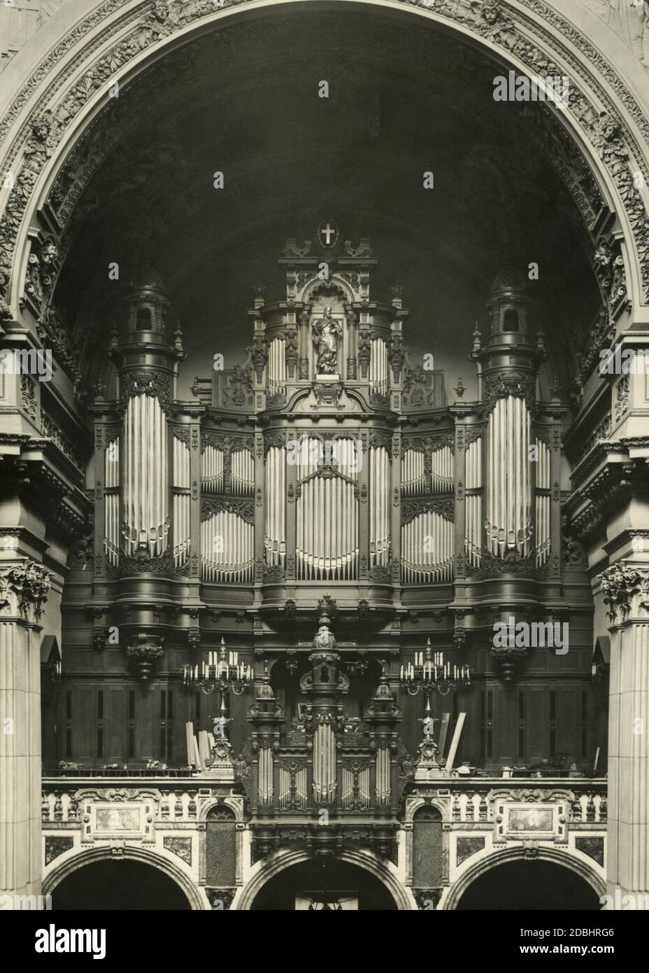 La photographie de 1932 montre le grand orgue de la cathédrale de Berlin, qui a été fait dans l'atelier de construction d'orgue Sauer. Banque D'Images